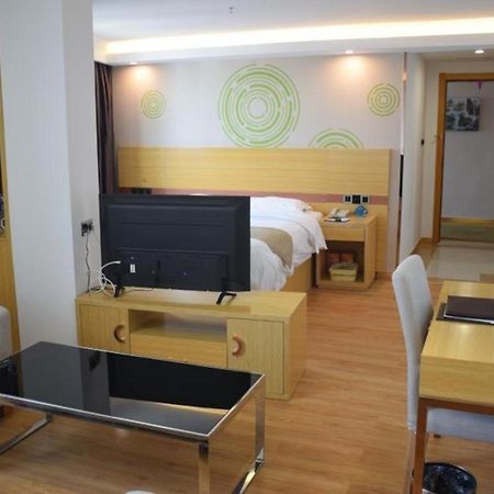 Greentree Inn Qingyuan Qinghe Avenue Branch Exterior foto