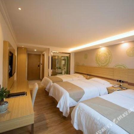 Greentree Inn Qingyuan Qinghe Avenue Branch Exterior foto