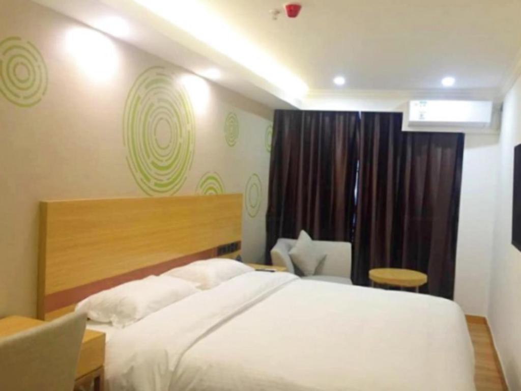 Greentree Inn Qingyuan Qinghe Avenue Branch Exterior foto