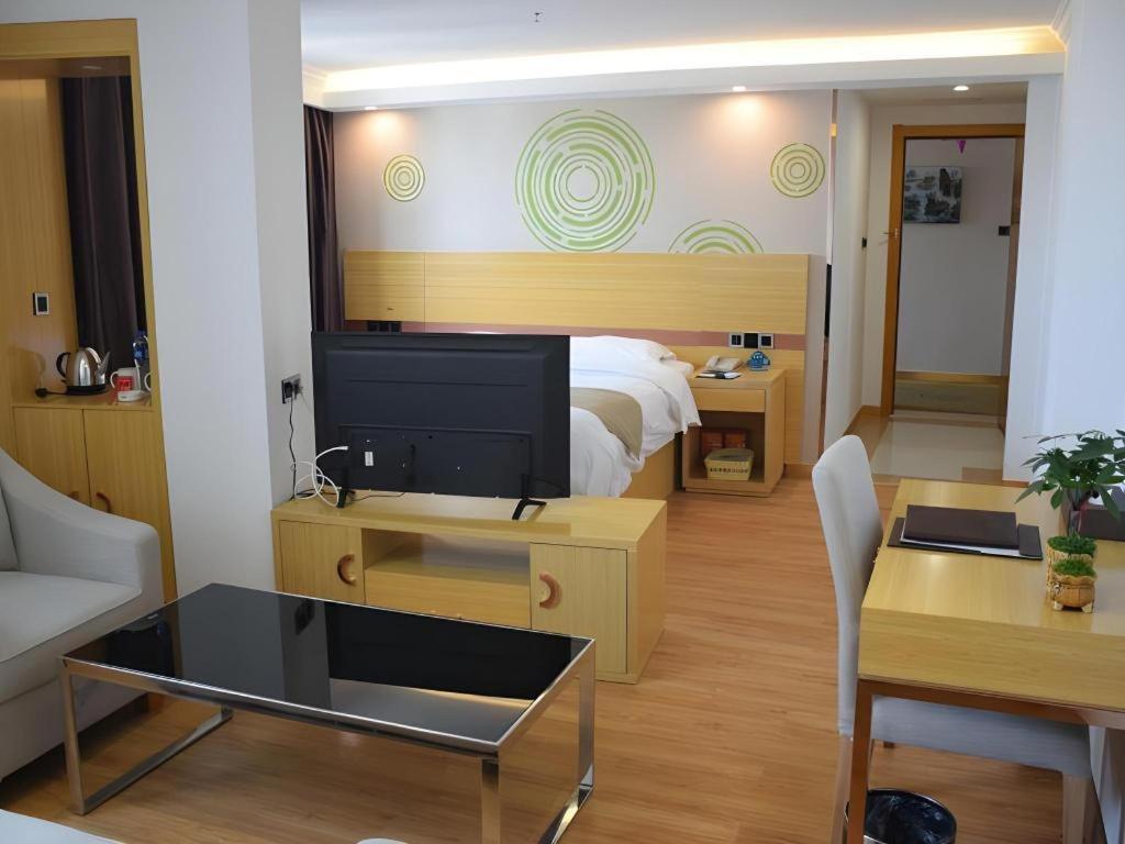Greentree Inn Qingyuan Qinghe Avenue Branch Exterior foto