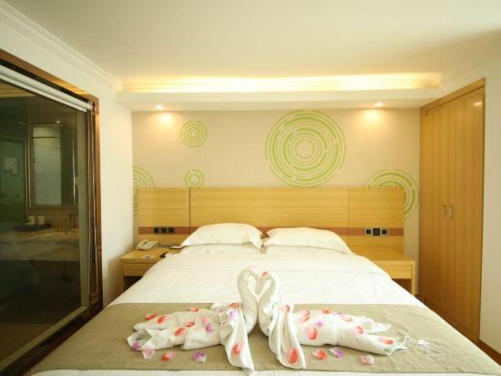 Greentree Inn Qingyuan Qinghe Avenue Branch Exterior foto